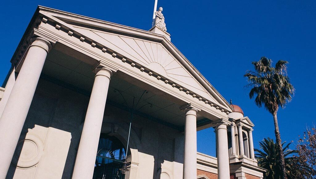 Original__9097659_AV77_Castlemaine_Market_Building_yfa187f_1024X583